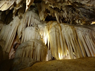 imagen interior gruta maravillas